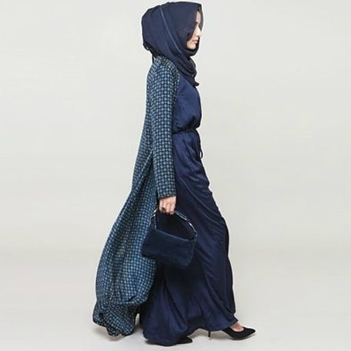 Workwear Wardrobe| Chiffon Chic Midnight Blue Hijab| Insatsu Kimono| Navy Jumpsuit