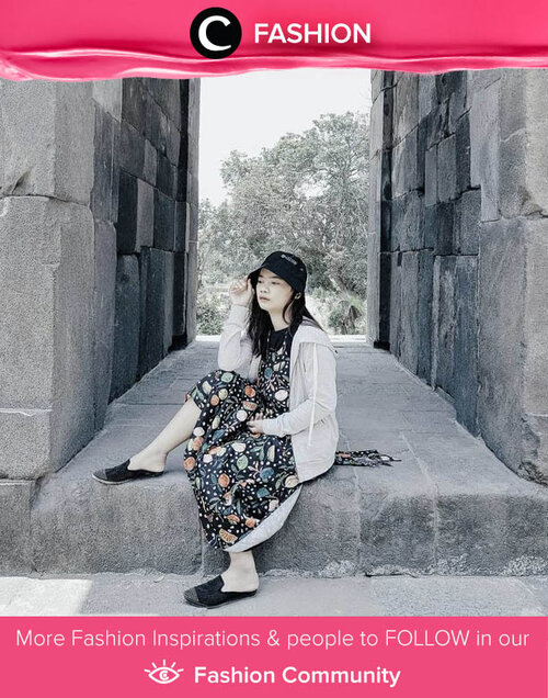 Ingin traveling weekend ini? Don't forget to invest your look on comfy yet artsy dresses, Clozetters! Image shared by Clozetter @rima_angel. Simak Fashion Update ala clozetters lainnya hari ini di Fashion Community. Yuk, share outfit favorit kamu bersama Clozette.