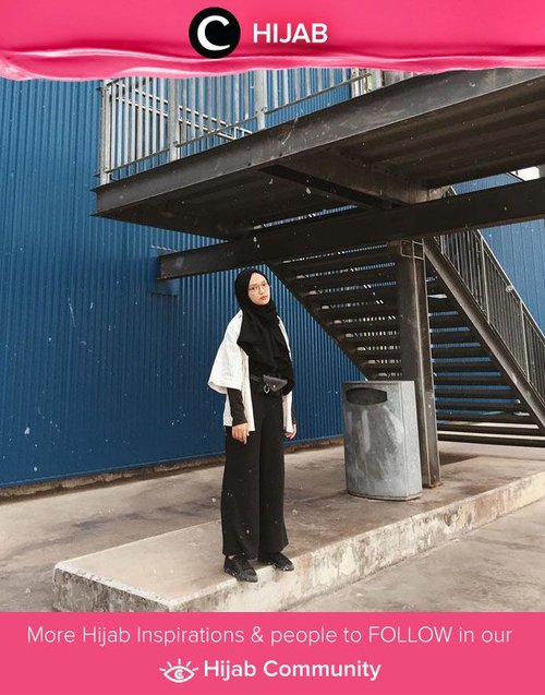 Monochrome mood. Simak inspirasi gaya Hijab dari para Clozetters hari ini di Hijab Community. Image shared by Clozetter : @Imeldaaf. Yuk, share juga gaya hijab andalan kamu.