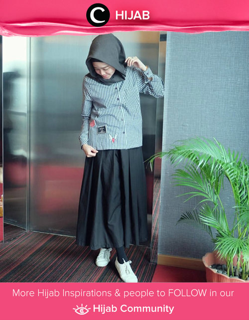 Love the detail of patches on her shirt! Simak inspirasi gaya Hijab dari para Clozetters hari ini di Hijab Community. Image shared by Clozette Ambassador: larasatiiputri. Yuk, share juga gaya hijab andalan kamu bersama Clozette.