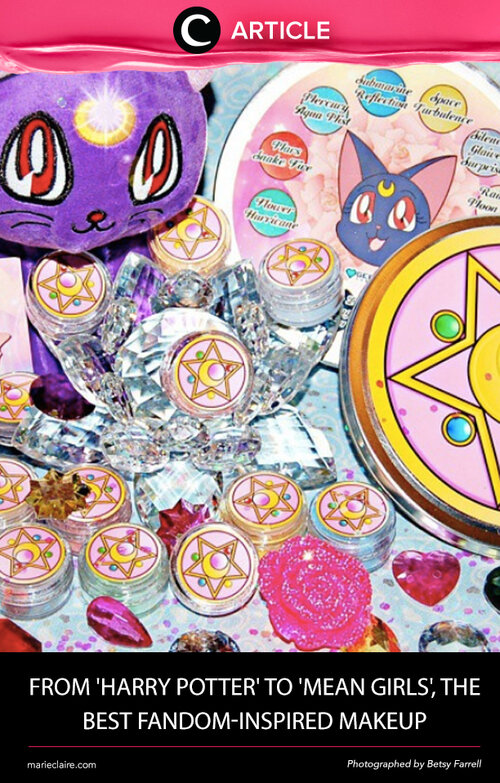Setelah dunia kecantikan sempat dihebohkan oleh perlengkapan makeup dengan bentuk tongkat Harry Potter, kini telah muncul lagi makeup set untuk kamu penggemar Sailor Moon hingga Mean Girl! Yuk, cek perlengkapan tersebut di http://bit.ly/2dCrQAn. Simak juga artikel menarik lainnya di Article Section pada Clozette App. 