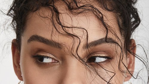 The 17 Best Mascara Formulas to Try in 2021, According to the Pros