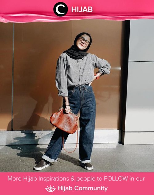 Untuk kamu yang ingin menyisipkan statement di pakaian sehari-hari, coba tiru Clozette Ambassador @karinaorin yang tampil kasual dengan vintage bag-nya ini. Simak inspirasi gaya Hijab dari para Clozetters hari ini di Hijab Community. Yuk, share juga gaya hijab andalan kamu.