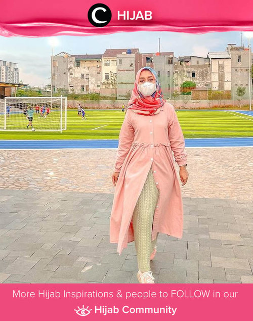 Clozetter @she_wian chose pastel sorbet colors for her look. What do you think? Simak inspirasi gaya Hijab dari para Clozetters hari ini di Hijab Community. Yuk, share juga gaya hijab andalan kamu.