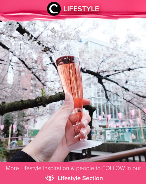 Pink martini with pink view, near the Meguro River. Tasted even better with grilled sausage. Simak Lifestyle Updates ala clozetters lainnya hari ini di Lifestyle Section. Image shared by Star Clozetter: @japobs. Yuk, share momen favoritmu bersama Clozette.