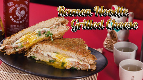 This ramen noodle grilled cheese recipe will give you so much dorm life nostalgia