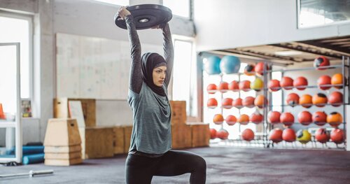 A Trainer Says This Is the Best Workout to Do If You Want to Lose Weight and Build Muscle