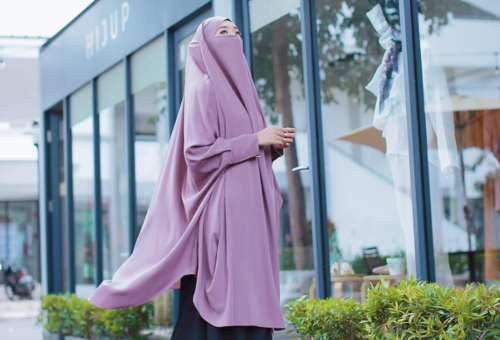 French Khimar, Hijab Syar’i yang Kian Banyak Diminati Hijabers