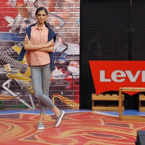 Hari ini Clozette menghadiri acara launching @levis_indonesia Sneakers yang diadakan di Southbox. Sneakers dengan sol sepatu karet ini dijamin membuatmu merasa nyaman saat memakainya. #clozetteid #fashion #shoes #levis #launch #sneakers