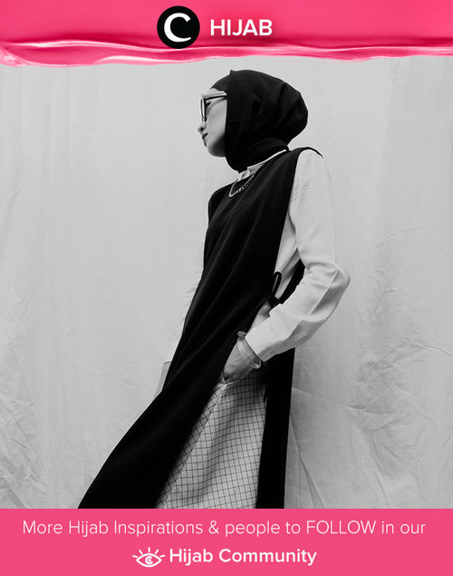 Vest, or dress, or both? Image shared by Clozette Ambassador @karinaorin. Simak inspirasi gaya Hijab dari para Clozetters hari ini di Hijab Community. Yuk, share juga gaya hijab andalan kamu.