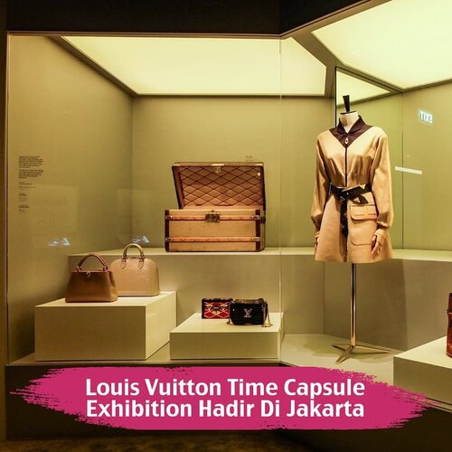 [Louis Vuitton Time Capsule Exhibition Hadir Di Jakarta]
.
Weekend ini belum punya rencana? Apabila kamu menyukai art & fashion, kamu bisa datang ke #LVTimeCapsule Exhibition di Senayan City yang berlangsung tanggal 16 Oktober hingga 4 November 2018 si Senayan City. Pameran ini terbuka untuk umum dan tanpa biaya masuk.
.
Pameran ini dibuka dalam rangka merayakan 30 tahun kehadiran brand LV di Indonesia dan mengajak kita menelusuri sejarah brand ini dari tahun 1854 hingga kini dengan bentuk visual timeline yang ditata secara apik. LV Time Capsule sebelumnya telah hadir di 6 negara lainnya seperti Hong Kong, Bangkok, Berlin, Singapore, Dubai dan Melbourne.
.
#ClozetteID #LV #LouisVuitton