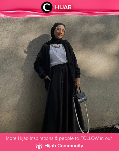 Monochrome outfit to start the week! Image shared by Clozette Ambassador @karinaorin. Simak inspirasi gaya Hijab dari para Clozetters hari ini di Hijab Community. Yuk, share juga gaya hijab andalan kamu.