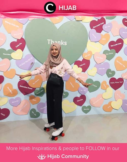 Posing for your HOTD with a playful background will always be a good idea. Simak inspirasi gaya Hijab dari para Clozetters hari ini di Hijab Community. Image shared by ClozetteCrew @dillafdiah. Yuk, share juga gaya hijab andalan kamu.  