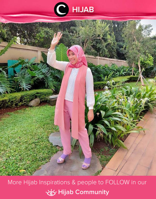 Clozetter @abellyka looks wonderful in pink and white. Simak inspirasi gaya Hijab dari para Clozetters hari ini di Hijab Community. Yuk, share juga gaya hijab andalan kamu.