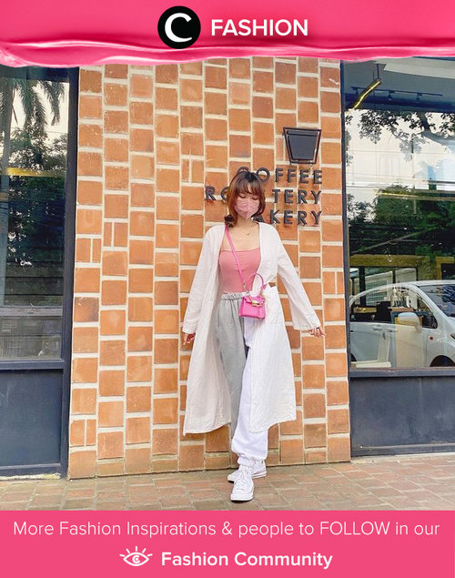 Pandemic must-have fashion item: extra long and comfy outer to get you covered! Image shared by Clozetter @isnadani. Simak Fashion Update ala clozetters lainnya hari ini di Fashion Community. Yuk, share outfit favorit kamu bersama Clozette.
