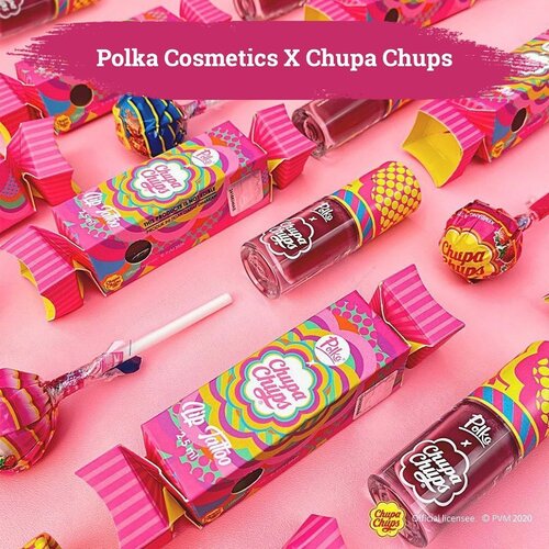 Pernah nggak sih, Clozetters, membayangkan rasa manis permen favorit-mu dikemas dalam bentuk makeup? Polka Cosmetics dan Chupa Chups kini mewujudkannya!😍.Terdiri dari satu shade lip tattoo dan tiga shade blusher puff, kolaborasi super-cute ini sudah bisa kamu dapatkan sejak 26 Juni kemarin, lho. Siapa yang penasaran dan nggak sabar ingin mencoba?🙋🏻‍♀️.📷 @polkacosmetics @chupachupsid #ClozetteID