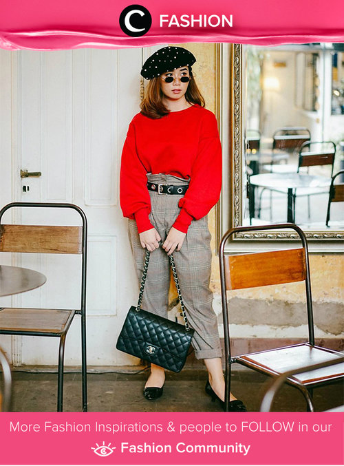 She wears a super cozy red oversized sweater. Love to pop out some colors from seasons especially this time. Simak Fashion Update ala clozetters lainnya hari ini di Fashion Community. Image shared by Clozetter @michelleoksana. Yuk, share outfit favorit kamu bersama Clozette.