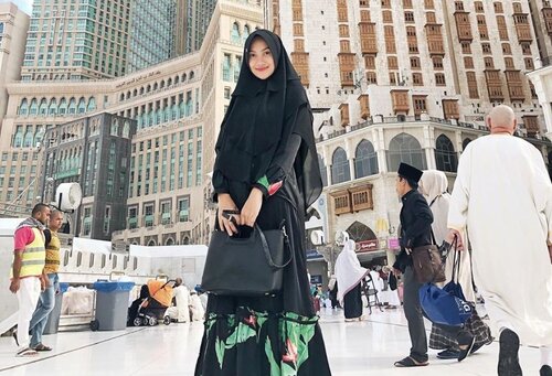 5 Rekomendasi Khimar yang Cocok untuk Ibadah Haji atau Umroh