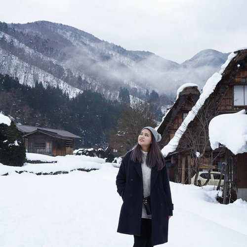 Shirakawa-go: Desa Di Jepang Yang Semakin Cantik Ketika Musim Dingin 