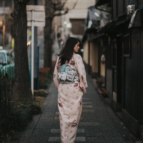 Adaptasi Kimono Mencuri Perhatian Di Jepang 