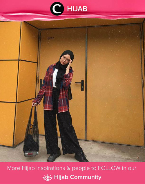 Loose and stylish are two keywords for this comfy look shared by Clozetter @imeldaaf. Simak inspirasi gaya Hijab dari para Clozetters hari ini di Hijab Community. Yuk, share juga gaya hijab andalan kamu. 