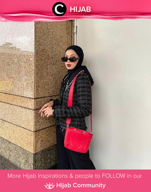 Black on black and pop up color. Image shared by Clozette Crew @astrityas. Simak inspirasi gaya Hijab dari para Clozetters hari ini di Hijab Community. Yuk, share juga gaya hijab andalan kamu.
