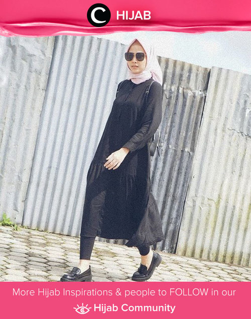 Basic items styling ala Clozetter @disyaicha bisa kamu aplikasikan untuk tampilan nyaman yang dinamis untuk beragam aktivitas. Simak inspirasi gaya Hijab dari para Clozetters hari ini di Hijab Community. Yuk, share juga gaya hijab andalan kamu.