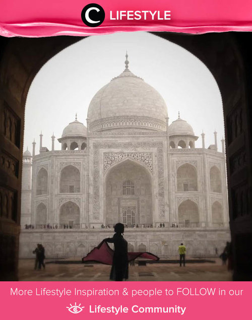 India selalu menawarkan tempat-tempat eksotis yang seru untuk dikunjungi. Salah satunya ialah ikon dari negara itu sendiri, yakni Taj Mahal. Image shared by Clozette Crew @dsyarsi. Simak Lifestyle Update ala clozetters lainnya hari ini di Lifestyle Community. Yuk, share momen favoritmu bersama Clozette.