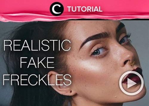 Agar tidak tampak palsu dan kusam, ini dia tutorial membuat realistic fake freckles http://bit.ly/2MOeCyN. Video ini di-share kembali oleh Clozetter: @dintjess. Cek Tutorial Updates lainnya pada Tutorial Section.