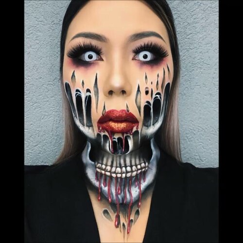 Halloween kali ini coba tampil berbeda tanpa makeup seram dan berdarah, Clozetters.Coba makeup trippy ala MUA yang satu ini. Sebagian besar pecinta seni pasti mengenal makeup artist asal Vancouver, Canada berikut.Siapakah dia? Yup, betul Mimi Choi! Ia dikenal untuk hasil karya optical illusion-nya yang selalu memukau!Berikut Clozette Crew rangkum beberapa makeup yang cocok untuk menjadi makeup halloween-mu nanti.Jangan lupa cek Instagram-nya @mimles untuk melihat karya-karya lainnya.#ClozetteID