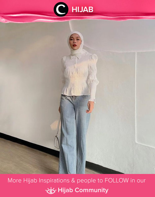 Sedang hunting kemeja dengan aksen kerut? Kamu bisa intip brand fashion Pomelo untuk mendapatkan kemeja putih seperti yang digunakan Clozette Crew @astrityas ini. Simak inspirasi gaya Hijab dari para Clozetters hari ini di Hijab Community. Yuk, share juga gaya hijab andalan kamu.