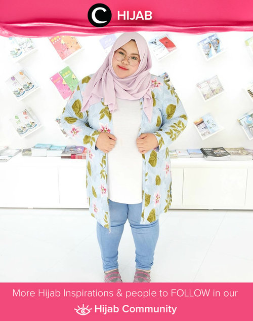 Pastel vibe with this cute outer. Simak inspirasi gaya Hijab dari para Clozetters hari ini di Hijab Community. Image shared by Clozette Ambassador: tanteintan. Yuk, share juga gaya hijab andalan kamu 