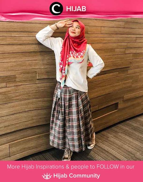Masih dalam mood 17 Agustusan? Pakai outfit merah-putih untuk ke kantor juga seru, lho. Image shared by Clozetter @5andranova. Simak inspirasi gaya Hijab dari para Clozetters hari ini di Hijab Community. Yuk, share juga gaya hijab andalan kamu. 