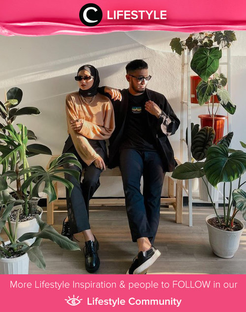 Posing with your husband in front of his plant collection, check! Image shared by Clozette Crew @astrityas. Simak Lifestyle Update ala clozetters lainnya hari ini di Lifestyle Community. Yuk, share momen favoritmu bersama Clozette.