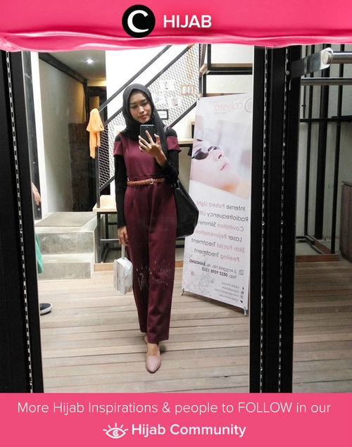 Hijab dan jumpsuit. Kamu bisa menciptakan gaya kasual sekaligus formal tentu saja diimbangi dengan kreasi hijab yang sesuai. a Simak inspirasi gaya Hijab dari para Clozetters hari ini di sini. Hijab Community. Image shared by Star Clozetter: @misskarulina. Yuk, share juga gaya hijab andalan kamu 