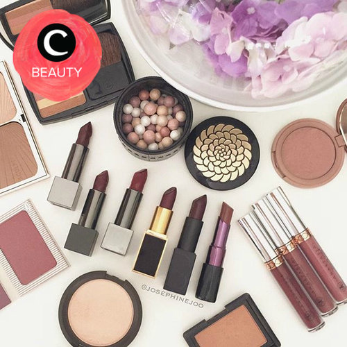 Yuk, tunjukkan koleksi makeup andalan kamu bersama Clozette dan Simak Beauty Updates ala clozetters lainnya hari ini, di sini http://bit.ly/Clozettebeauty. Image shared by Clozetter: lalaluna.