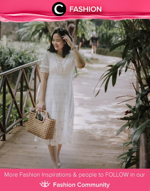 Add your favorite rattan bag to your all-white outfit like Clozetter @jennitanuwijaya. Simak Fashion Update ala clozetters lainnya hari ini di Fashion Community. Yuk, share outfit favorit kamu bersama Clozette.