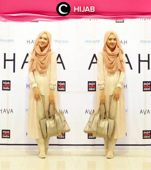 Selamat Hari Senin! Warnai harimu dengan warna-warni pastel yang lembut untuk mengawali minggu ini. Simak inspirasi gaya di Hijab Update dari para Clozetters hari ini, di sini http://bit.ly/clozettehijab. Image shared by Clozetter: larasatiiputri. Yuk, share juga gaya hijab andalan kamu.