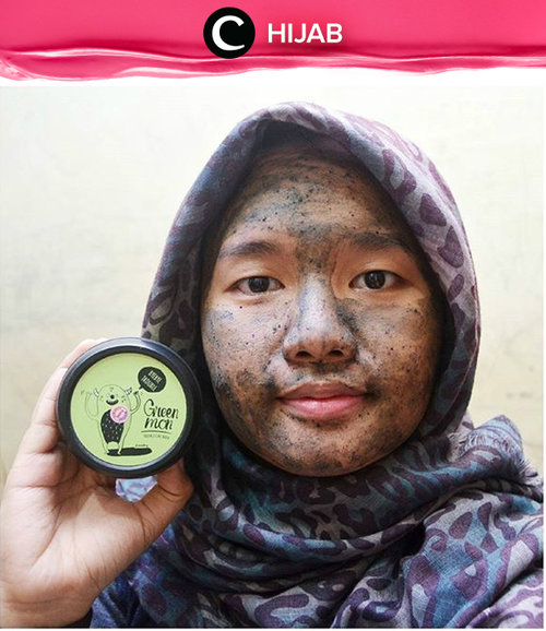 Clozetter yang satu ini punya produk andalan untuk menghilangkan sel kulit mati di wajah! Simak informasi lainnya di Hijab Update dari para Clozetters hari ini, di sini http://bit.ly/clozettehijab. Image shared by Clozetter: utiazka. Yuk, share juga gaya hijab andalan kamu.