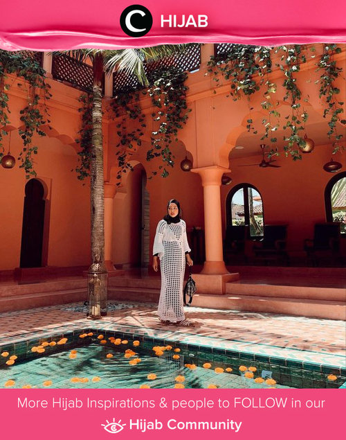 An aesthetic island style, shared by Clozette Ambassador @fazkyazalicka. Simak inspirasi gaya Hijab dari para Clozetters hari ini di Hijab Community. Yuk, share juga gaya hijab andalan kamu.