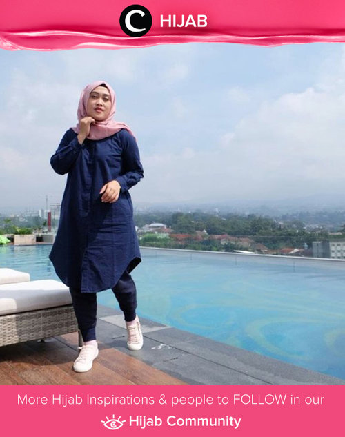 Dress up into the blue. Simak inspirasi gaya Hijab dari para Clozetters hari ini di Hijab Community. Image shared by Clozetter @andiyaniachmad. Yuk, share juga gaya hijab andalan kamu