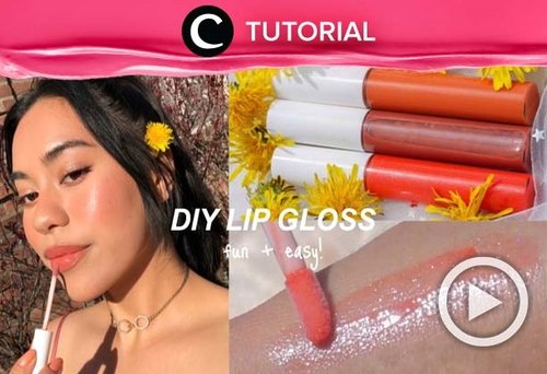 Buat sendiri lip gloss yang sesuai dengan shade favoritmu, yuk? Intip caranya di: https://bit.ly/3yPpKFb. Video ini di-share kembali oleh Clozetter @aquagurl. Lihat juga tutorial lainnya di Tutorial Section.