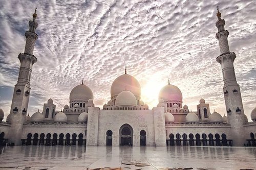 5 Masjid Terindah di Indonesia yang Bikin Kagum 