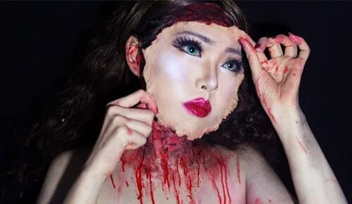 She looked like ART.
And ART was supposed to make you feel something.
Be someone's inspiration. 
Be someone's reason to inspire others.
.
.
.
#SpecialEffectMakeup #ARTist #SFX #FacePainter #GORE
#facepainter #SFXartist #lipsart #facepainting #ARTist #makeupartist #BeautyVlogger #BeautyBlogger #specialeffectmakeup #beautyguru#beautyinfluencer #日本 #モデル #メイク #ヘアアレンジ #オシャレ #メイク
#instabeauty #instagram #clozetteID