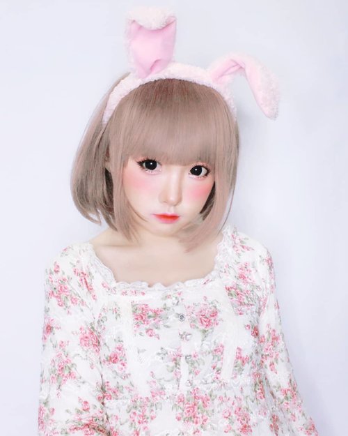 Everybunny needs somebunny sometimes. Do you want to be bunny's buddies? 🐰.Sincerely, Your Pinky Bunny....#JapaneseBeauty #うさぎ#barbie #barbiegirl #barbiedoll#bunny #bunnymakeup#usagi#makeup #kawaii #kawaiilife#beauty #style #girls #fashion #harajukugirl #harajuku #japan #モデル #メイク #ヘアアレンジ#オシャレ  #ファッション #ガール #かわいい #可愛い #ClozetteID