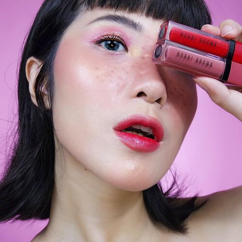 Using my lip gradation combo, the new Crushed Liquid Lip from @bobbibrownid in shade Big Apple & Juicy Date (available in 14 shades). 👄💄✨.The formula is a mixture of liquid lip + balm, so it's very pigmented in color yet feels moisturizing. It's also doesn't feel heavy on the lips. Since this product gives a glossy finish, it naturally makes my lips look plumper..Also infused with superfruit extracts including Cranberries & Blueberries that helps to revitalize & nourish our lips while using the product..We can using this as blush or liquid eyeshadow as well because it has buildable coverage & very blendable. What a versatile product 💕.#BobbiBrownID#BBGirlCrush..........#ivgbeauty #indobeautygram #makeuptutorial #wakeupandmakeup #undiscovered_muas  @tampilcantik #tampilcantik #ClozetteID #tutorialmakeup #ragamkecantikan @ragam_kecantikan #inspirasicantikmu @zonamakeup.id @makeup.tutorial.asian #indovidgram @indovidgram