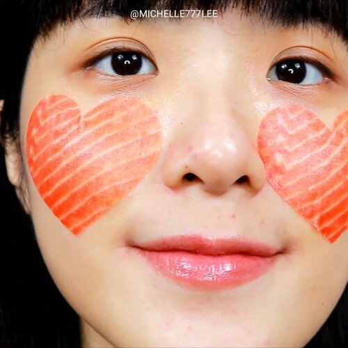 [[FOREVERSKIN SALMON PATCH REVIEW]].Hi, MiLuvsSiapa yang suka ikan salmon?Aku juga sukaaa~ pas banget aku mau share patch gemes dari @foreverskin_cosmetic yang punya kandungan DNA salmon nih! Selain model patch mereka juga punya yang sheet mask untuk seluruh wajah. Langsung reviewnya yaa💕.❤ Foreverskin Salmon Patch❤ Variant: Eye Patch, Line Patch, Cheek Patch❤ REVIEW+ PLUS:+ Cute design+ Moisturizing+ Thin & easily attached onto skin+ Non sticky formula+ Plump the skin+ Dewy finish+ Has a pleasant floral fragrance+ Targeting certain area.-MINUS:- None.#MicelReview #ClozetteID