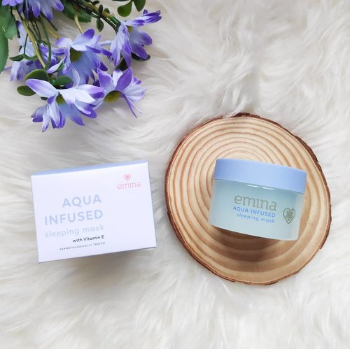 This @eminacosmetics aqua infused sleeping mask:.🌷Has travel friendly size🌷Affordable price for sleeping mask product and its indonesia local brand ❤️🌷Smells like watermelon or fresh cucumber🌷Not sticky and easily absorbed🌷After washing my face it doesn't feel tight or oily🌷It helps make my skin supple and feels smooth but no glowing or glass looking skin look.Overall its a good product for all skin types and who want to moisture their skin...#Emina #EminaSleepingMask #EminaAquaInfusedSleepingMask #Review #SkincareReview #ClozetteID #BloggerPerempuan #LetMeReviewThis #Opinion