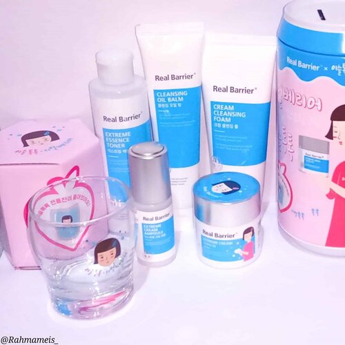 💙Gratitude post 💙Hello friend, I was given 1 chance out of 50 people to try products from @stylekorean_global #trymereviewme . And thank you for @realbarrier and @stylekorean_global giving me the opportunity that I have been waiting for.....The products given consist of 5 products and 2 special gifts from them 💙 Real Barrier Cleansing Balm 100gr 💙 Real Barrier Cream Cleansing Foam 150gr 💙 Real Barrier Extreme Essence Toner 190ml 💙 Real Barier Cream Ampoule 30ml 💙 Real Barrier Extreme Cream 50 ml  Special Gift 💙LEESLE TOK TOK (Glass Cup 1ea + Coin Bank 1ea)...#stylekorean #stylekorean_global #realbarrier #TrymeReviewme #skincare #dryskin #dehydratedskin#kbeauty #skincareroutine #skincarediary #skincarelover #skincarecommunity #beauty #beautycommunity #clozetteID #beautyblogger #sensitiveskin #dryskin #skinbarrier #koreanbeauty