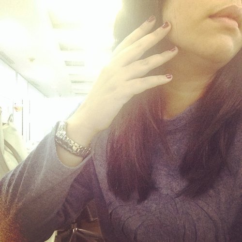 #ootd casual style at office with #rednails #clozetteid